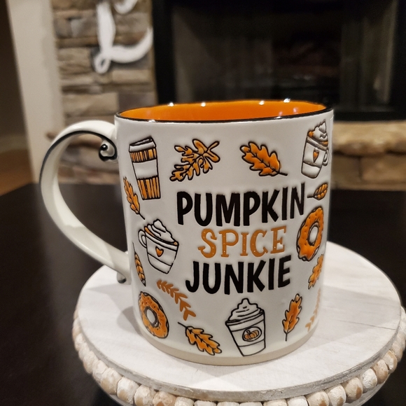 Pumpkin Spice Junkie Mug-NWT - Picture 4 of 5